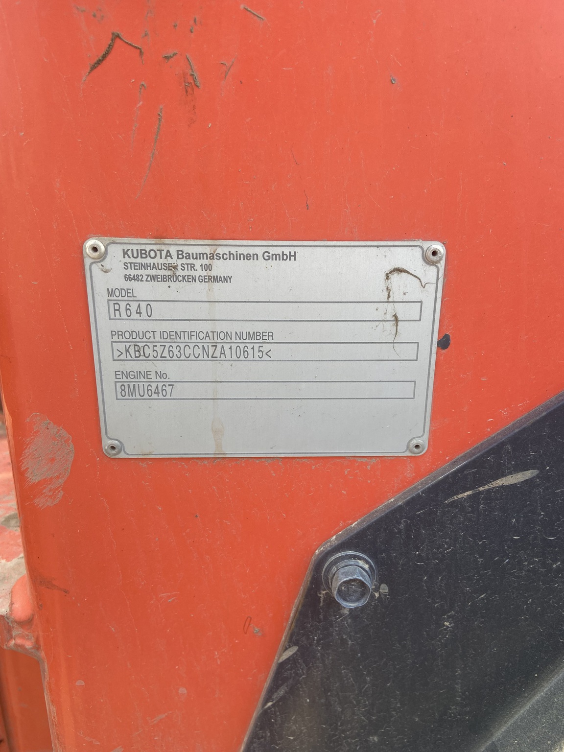 2022 Kubota R640 Image 7