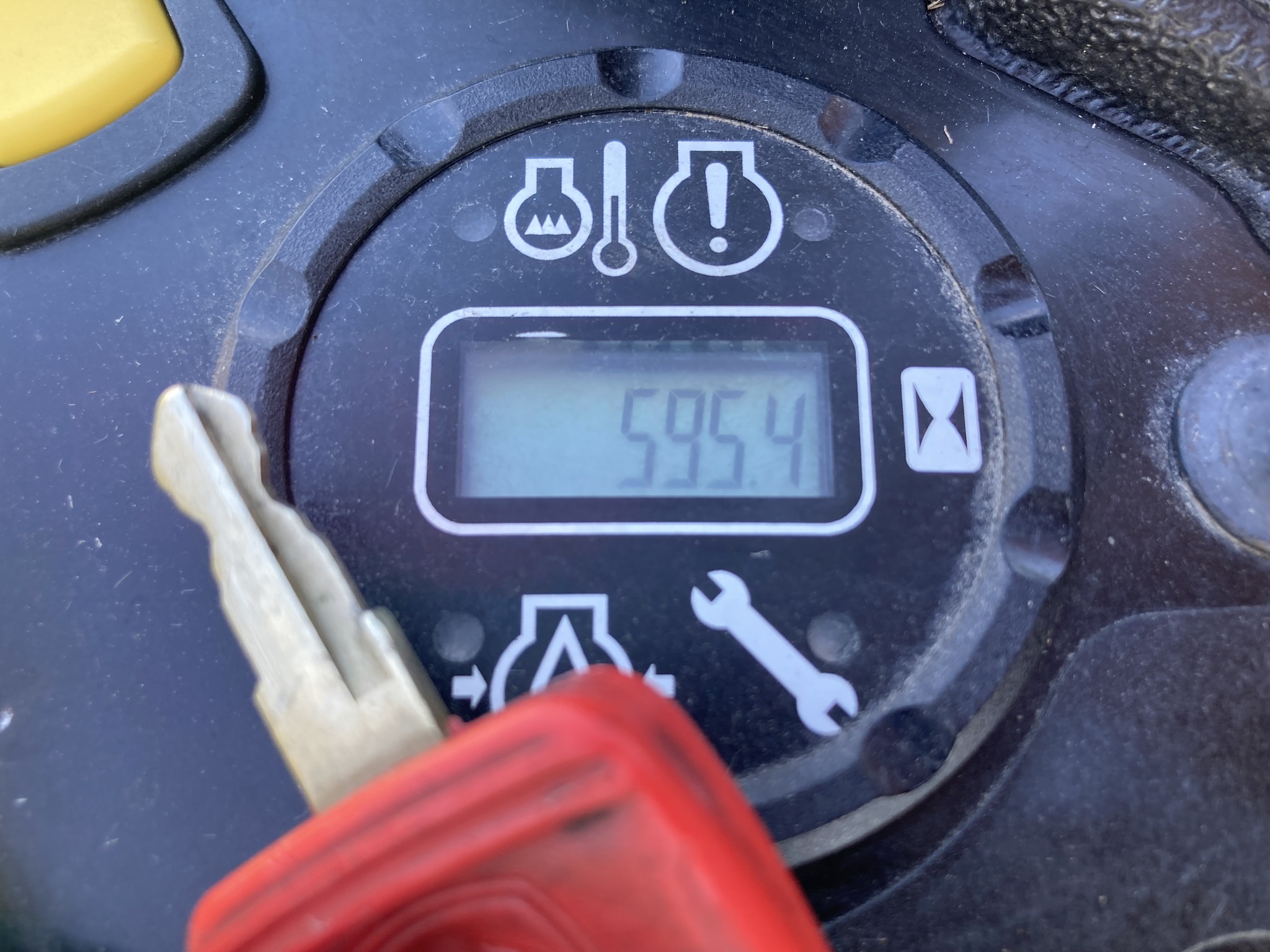 2023 John Deere Z930M Image 7