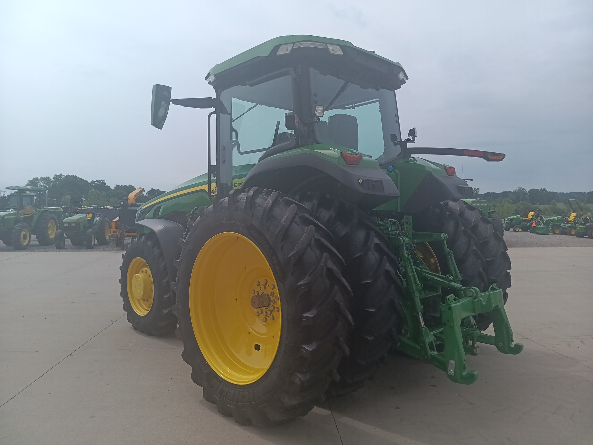 2024 John Deere 8R 250 Image 5
