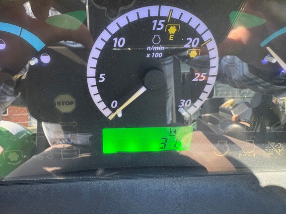 2021 John Deere 5065E Photo 5