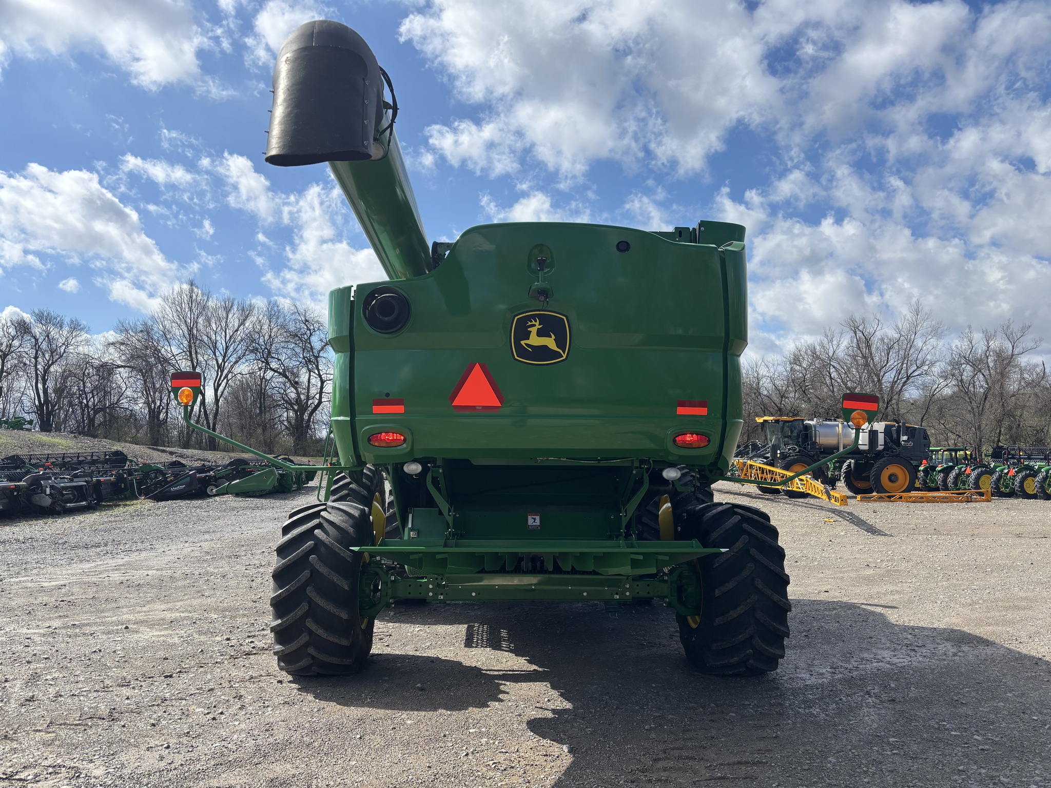  2023 John Deere S770 at Heritage Tractor in Atchison, KS