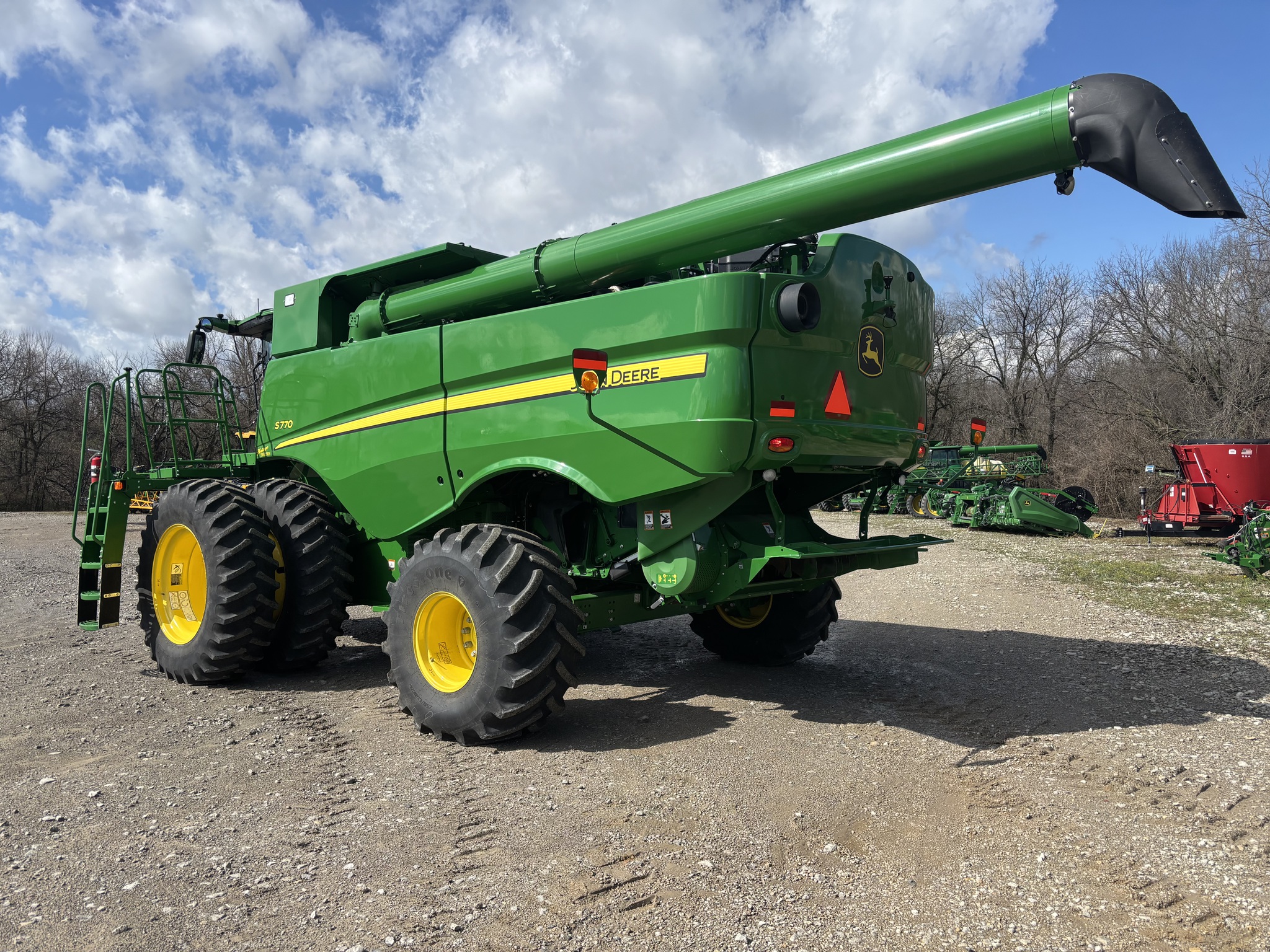  2023 John Deere S770 at Heritage Tractor in Atchison, KS