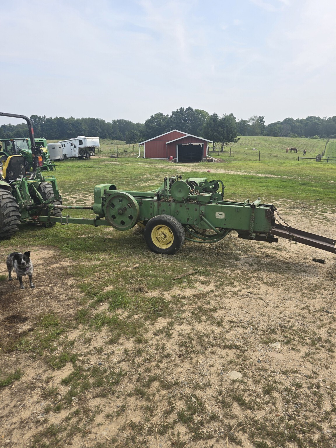 John Deere 24T Image 2
