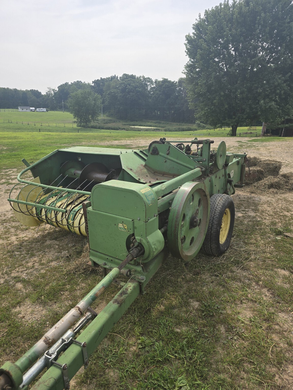 John Deere 24T Image 1