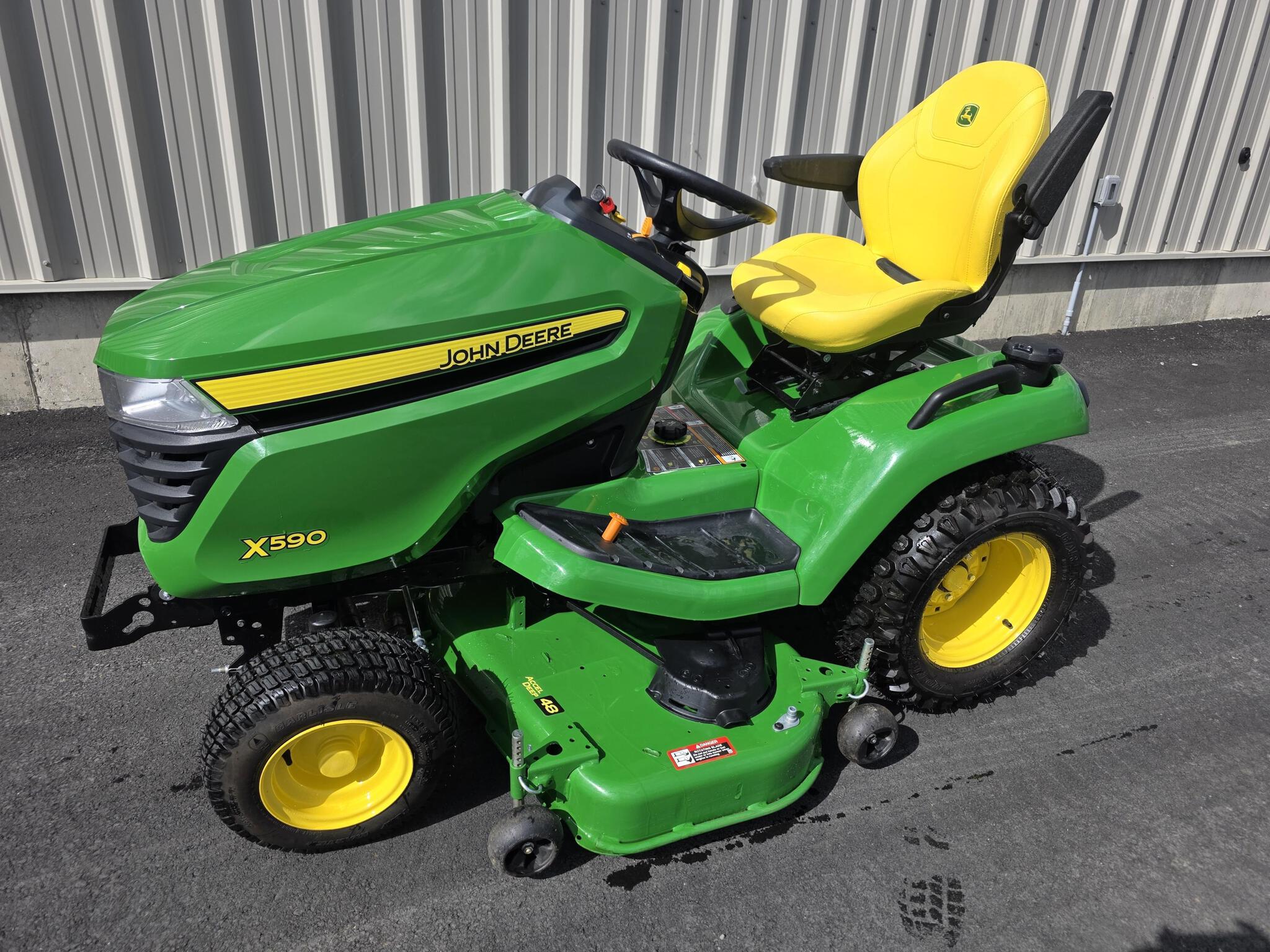 2023 John Deere X590 Image 1