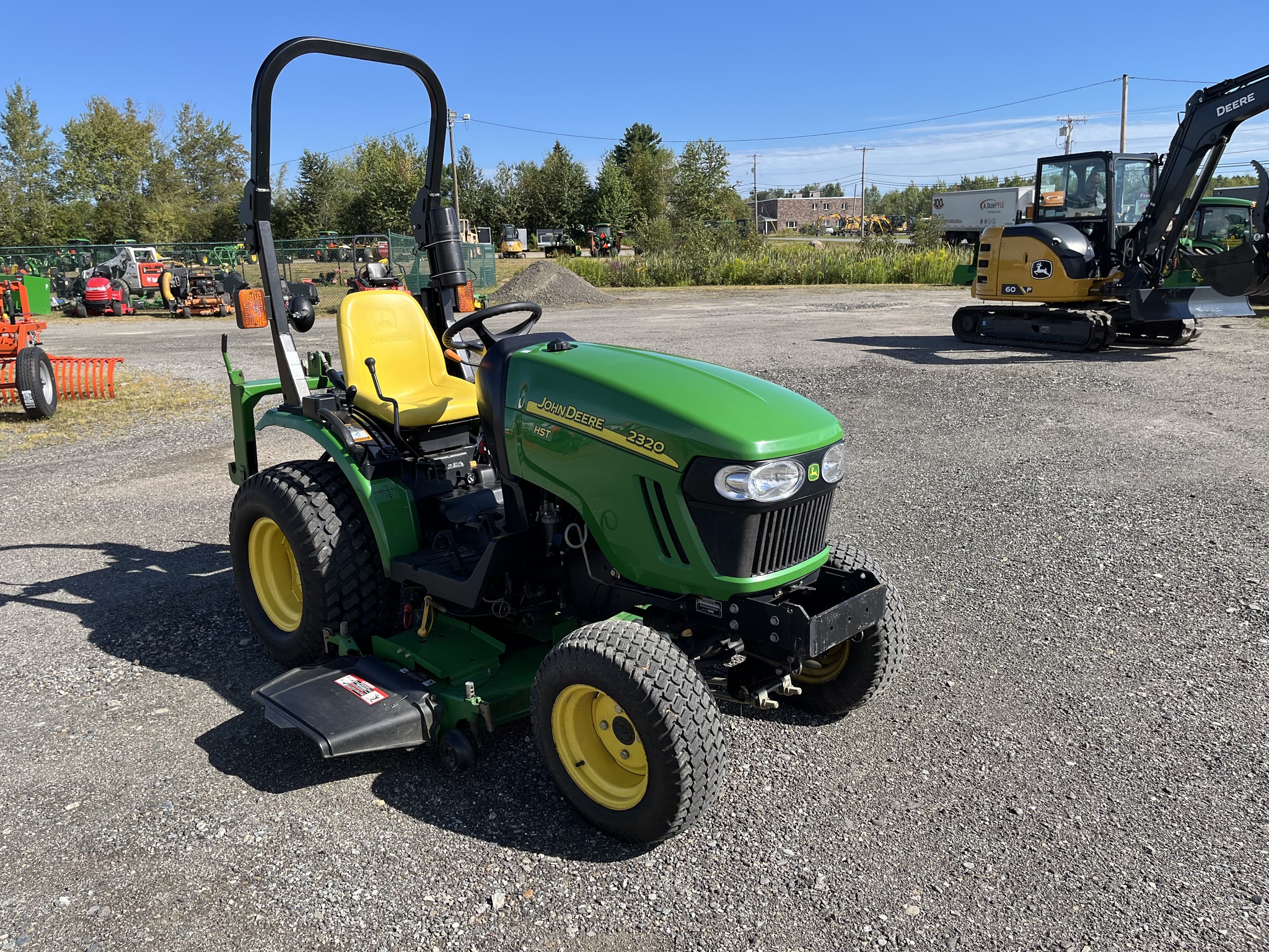 2010 John Deere 2320 Image 7