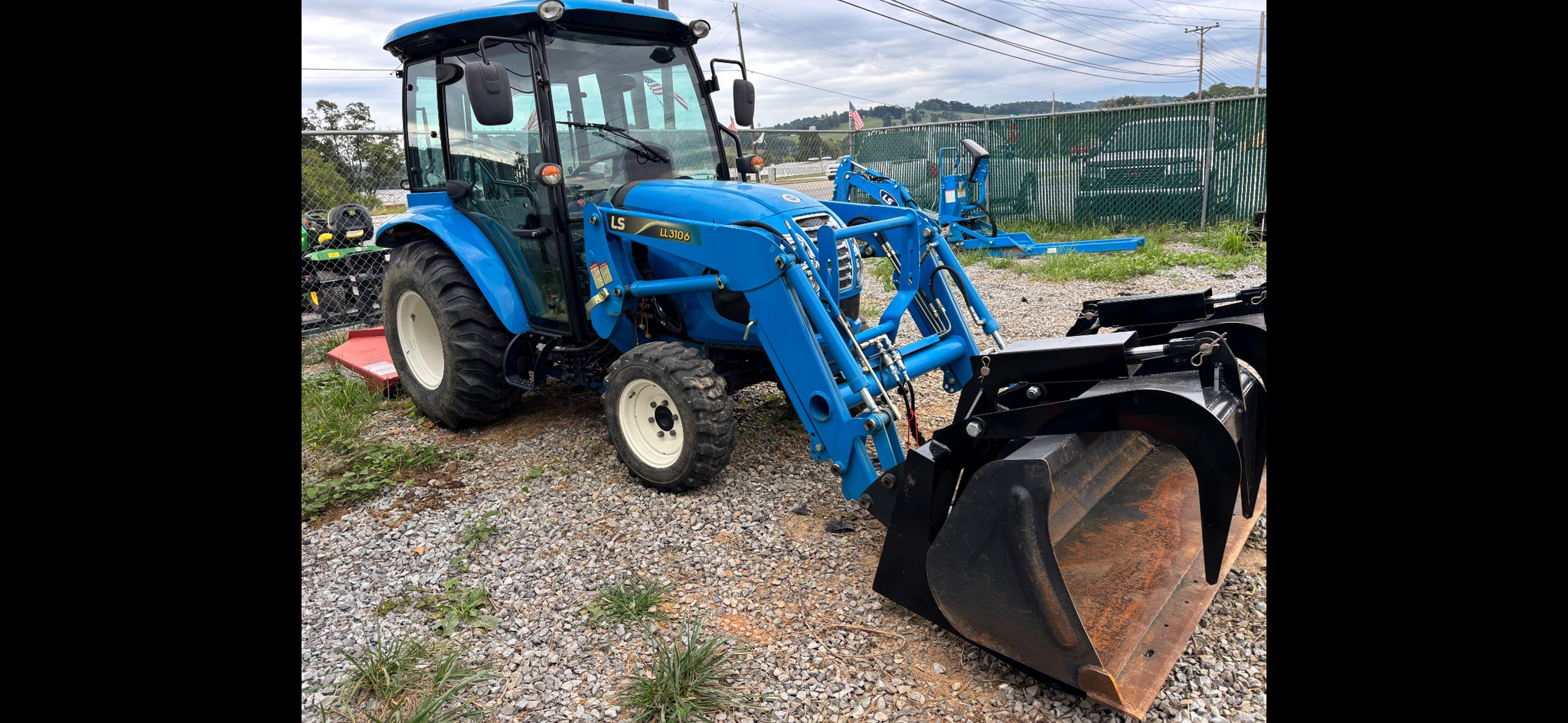 2019 LS XR3135 Image 4