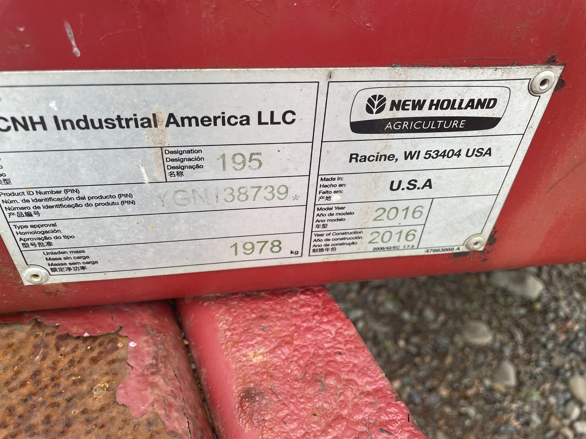 2016 New Holland 195 Image 16