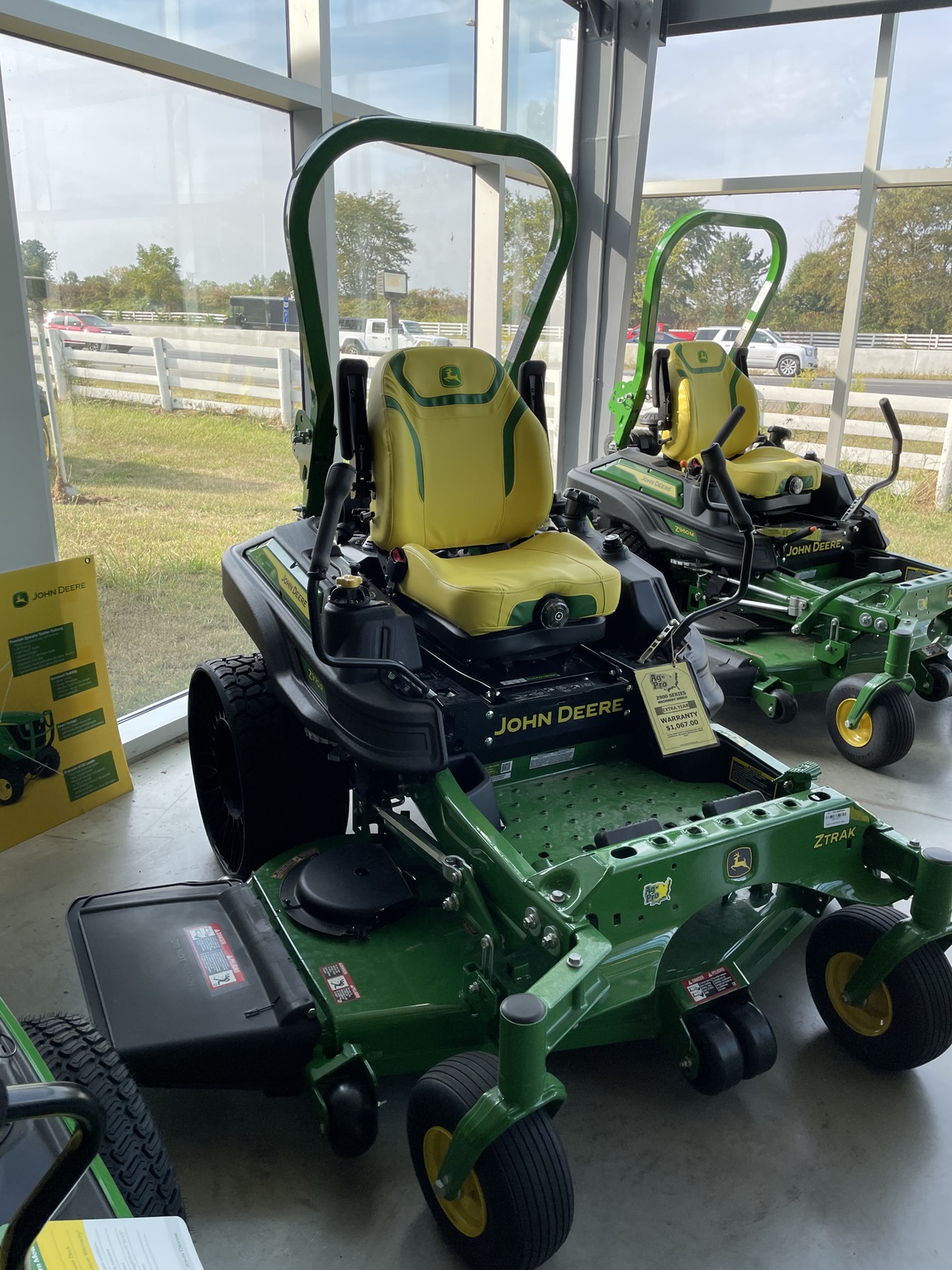 2025 John Deere Z970R Image 3