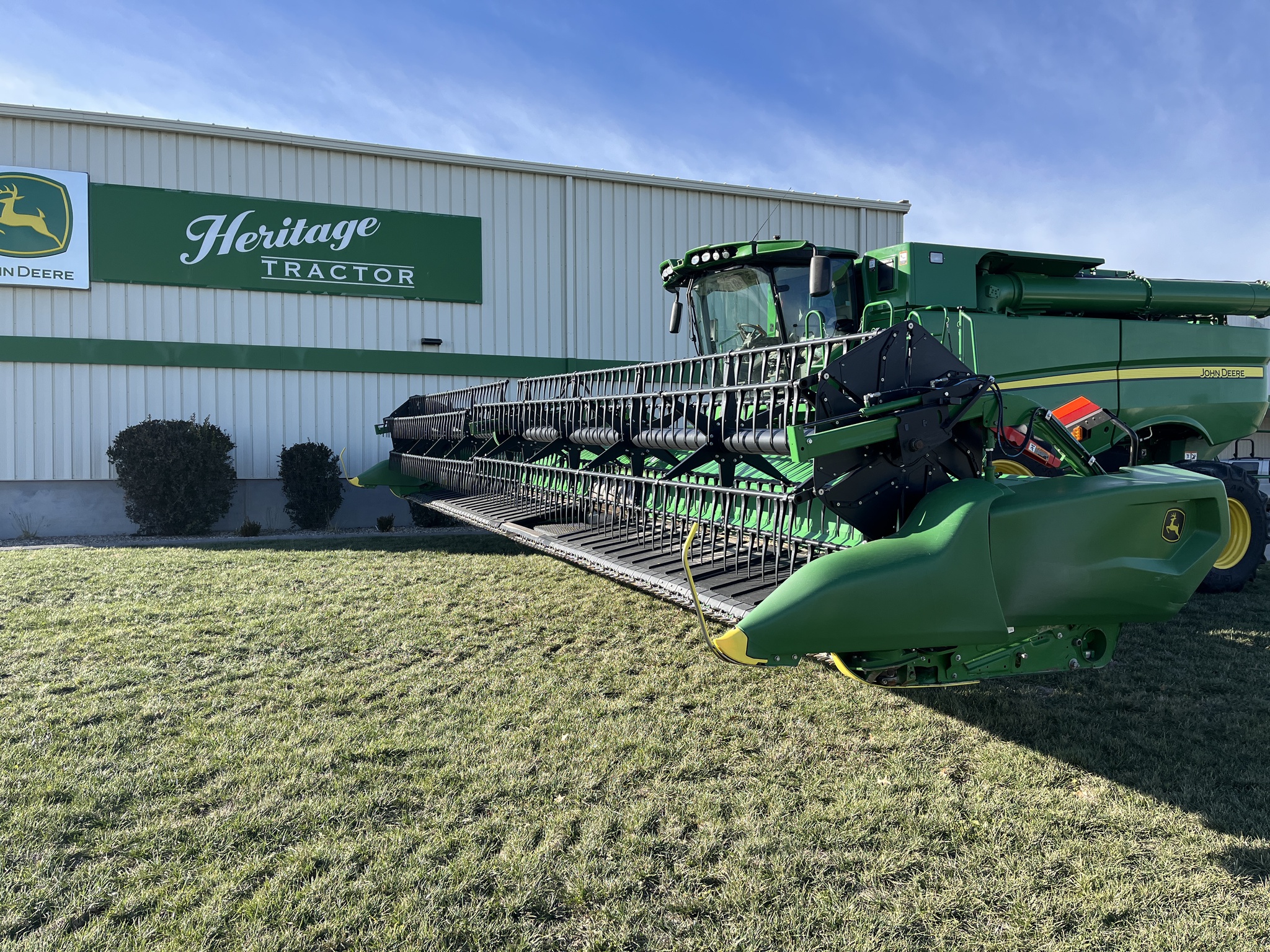  2021 John Deere RD40F at Heritage Tractor in Adrian, MO