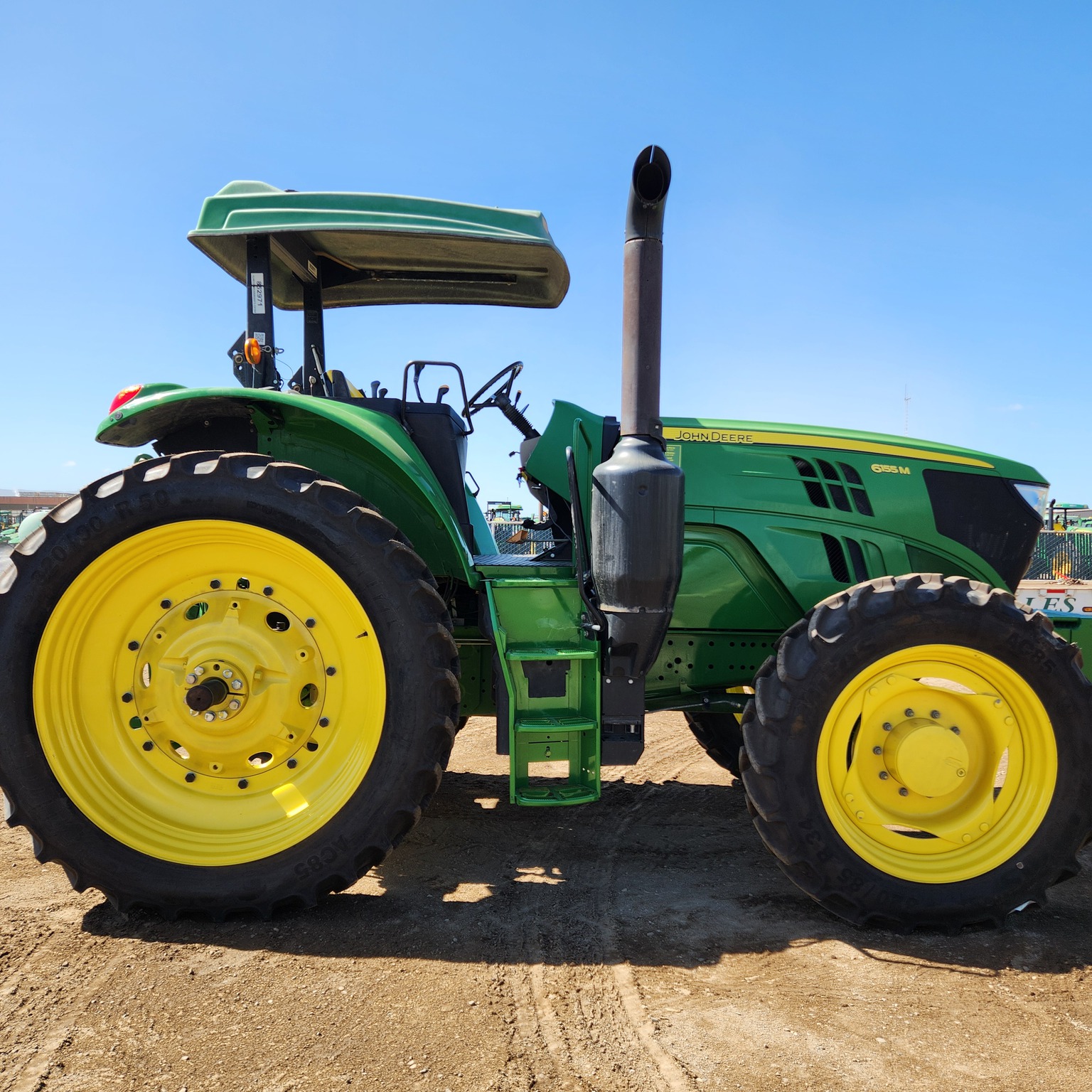 2016 John Deere 6155M Image 6