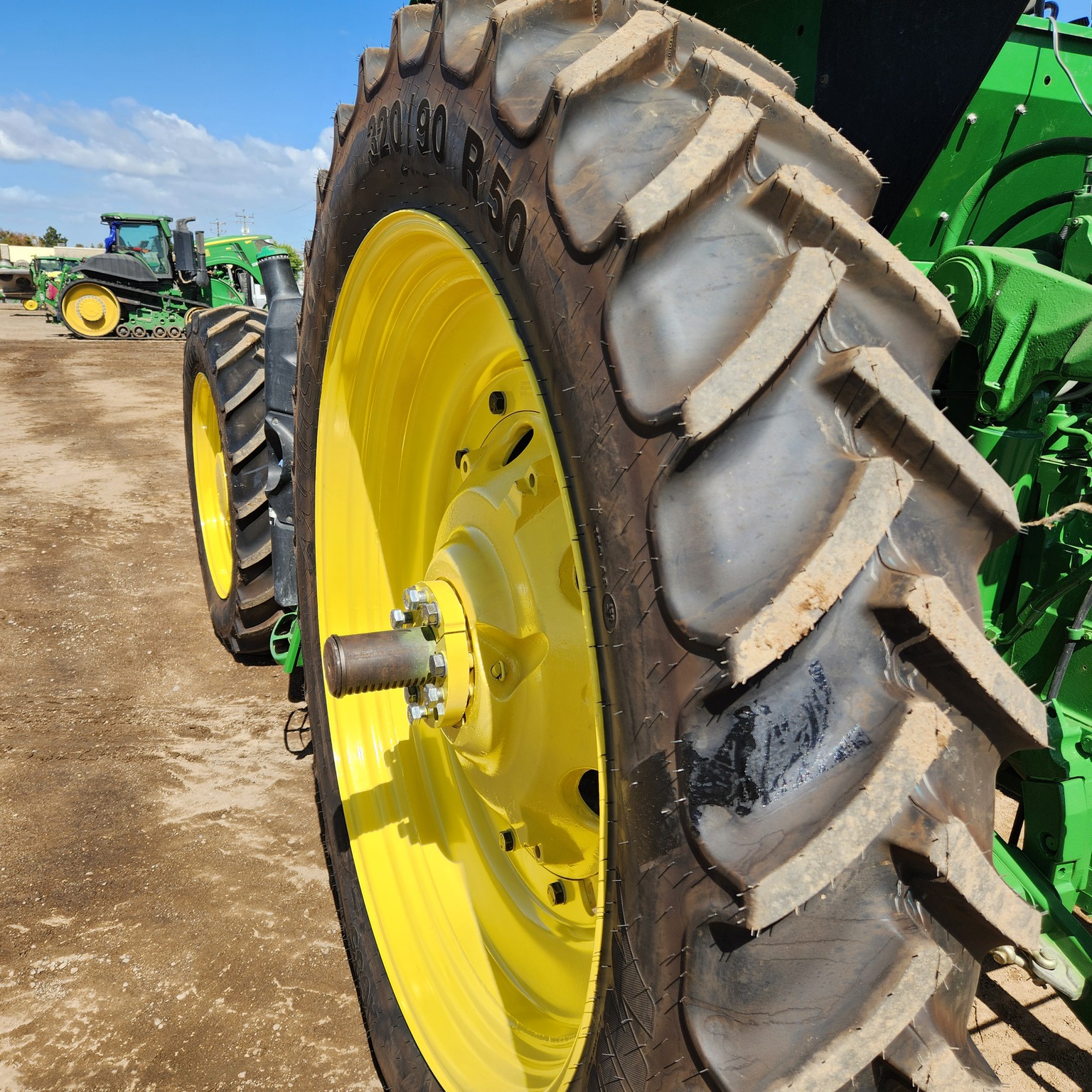 2016 John Deere 6155M Image 10