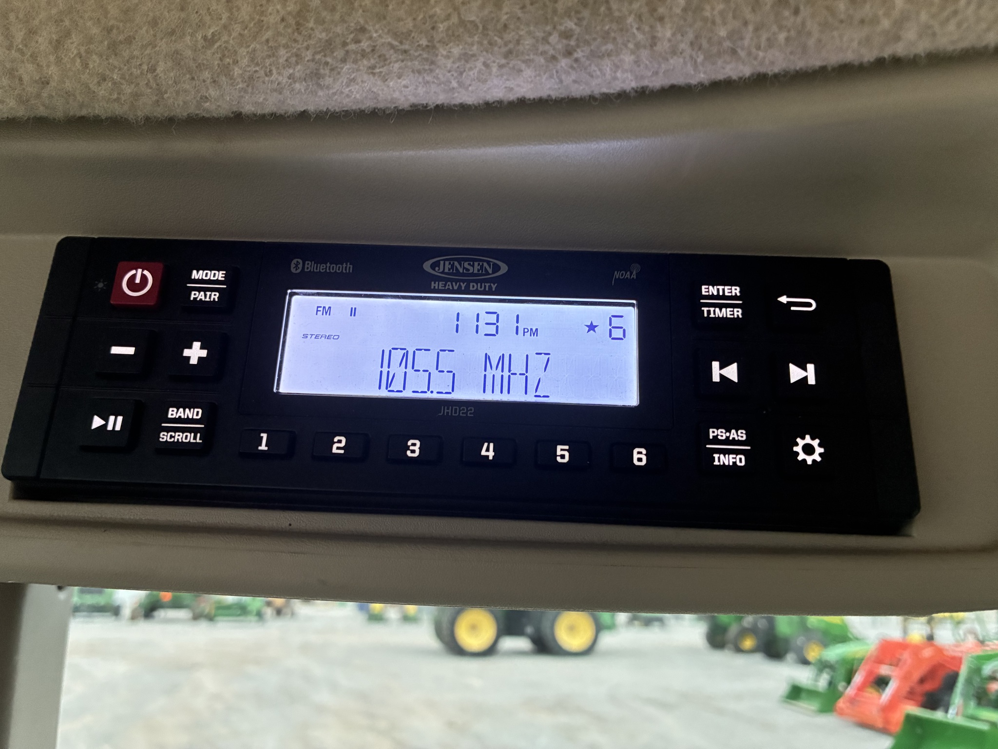 2024 John Deere 6105E Image 13