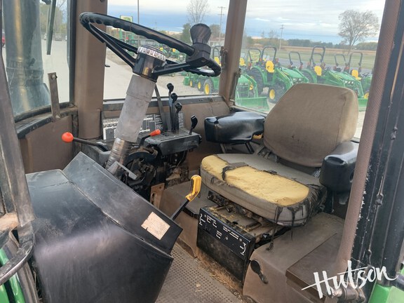 Photo of 1985 John Deere 8450