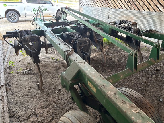 Photo of 1997 John Deere 510