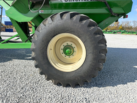 2010 Unverferth 8250