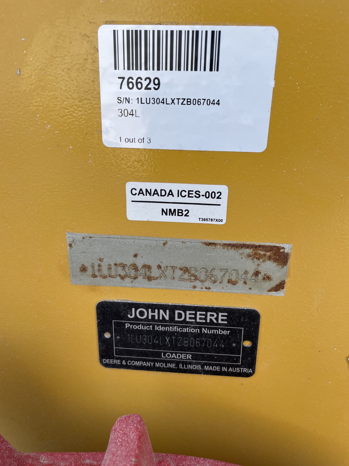 2022 John Deere 304L Image 9