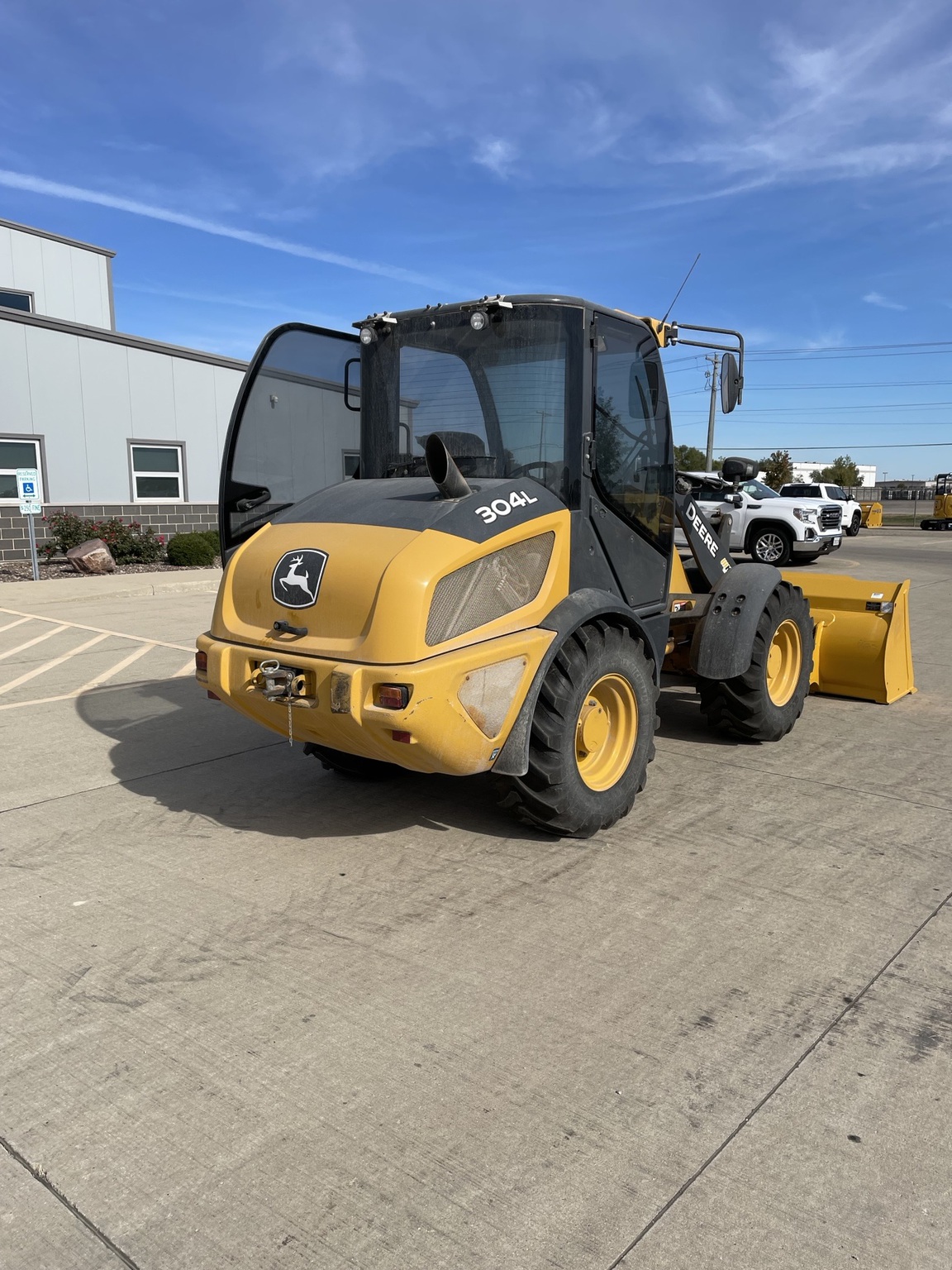 2022 John Deere 304L Image 5