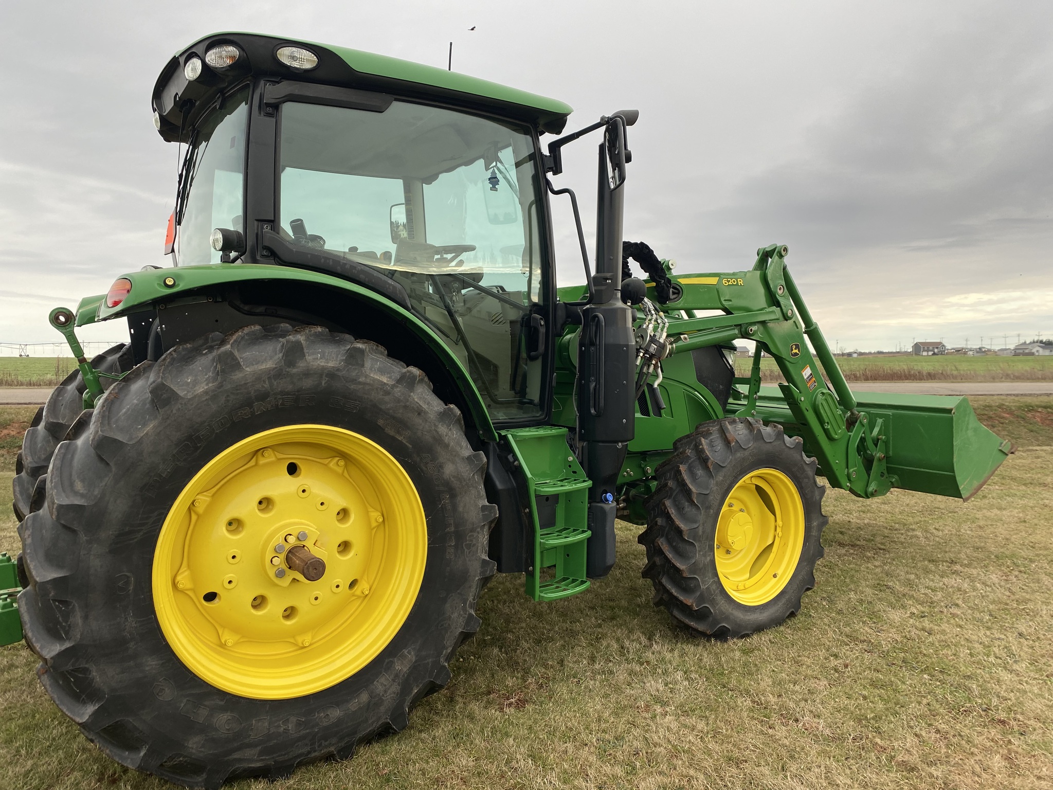 2021 John Deere 6130R Image 5