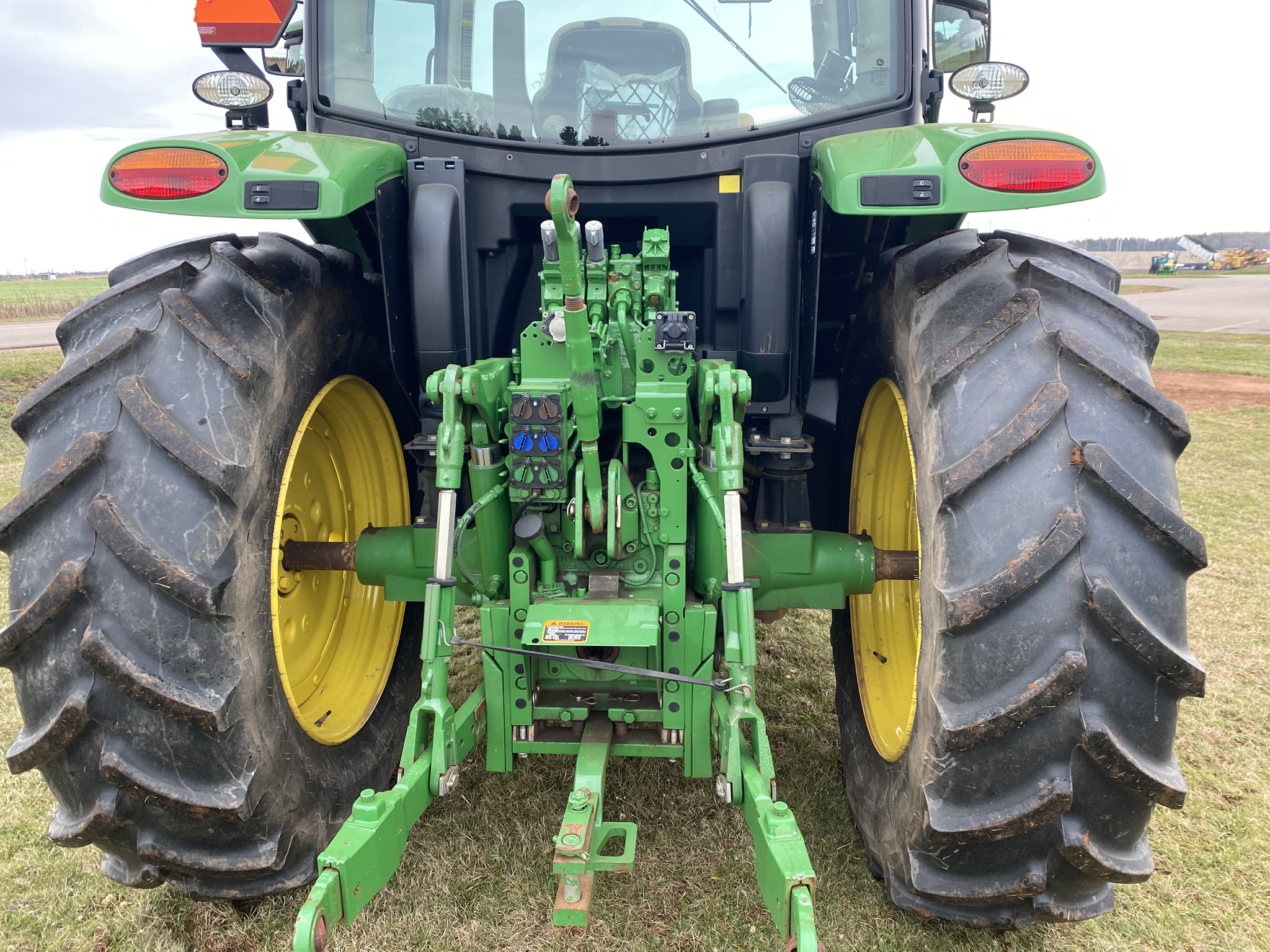 2021 John Deere 6130R Image 19