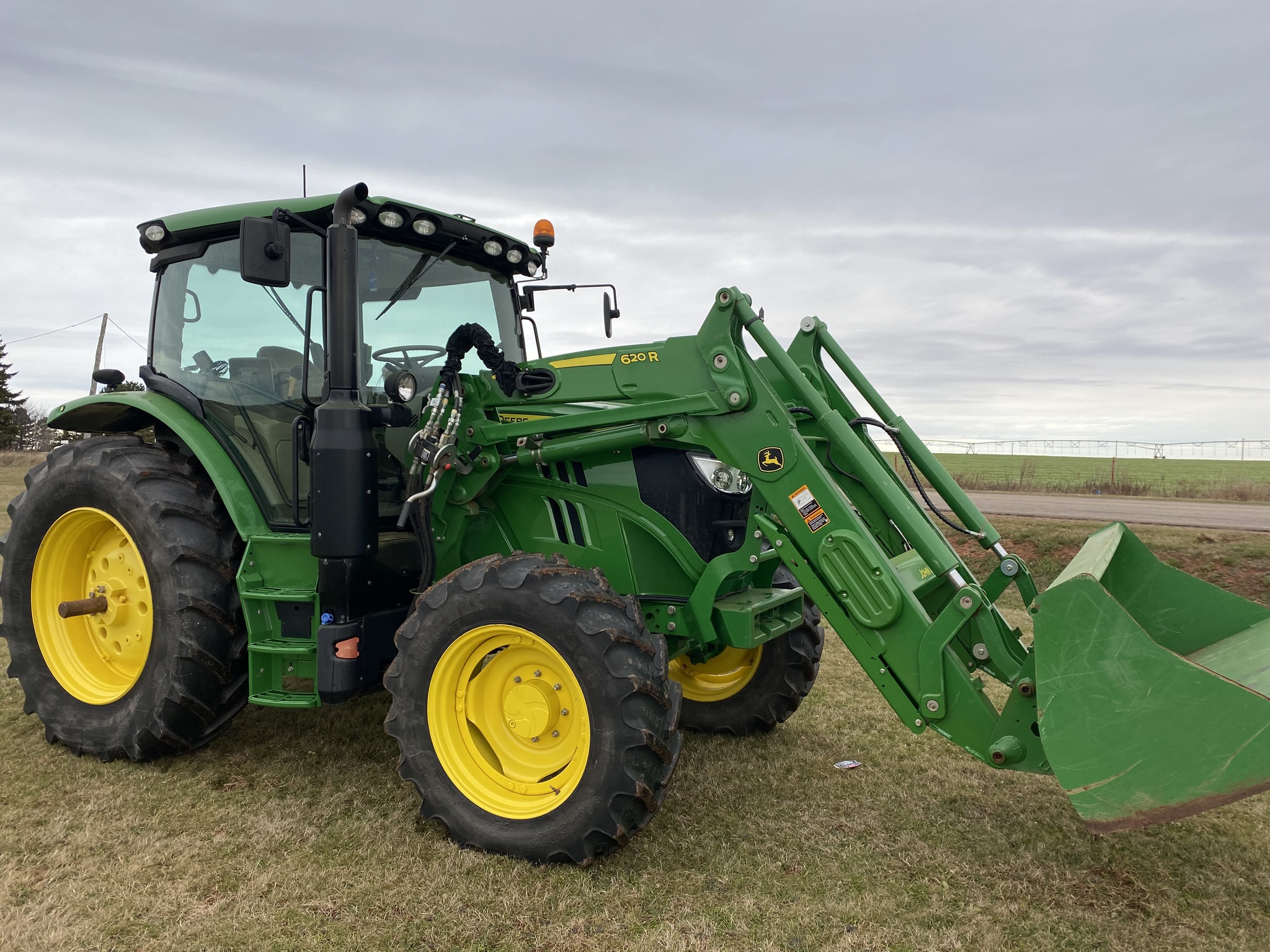 2021 John Deere 6130R Image 1