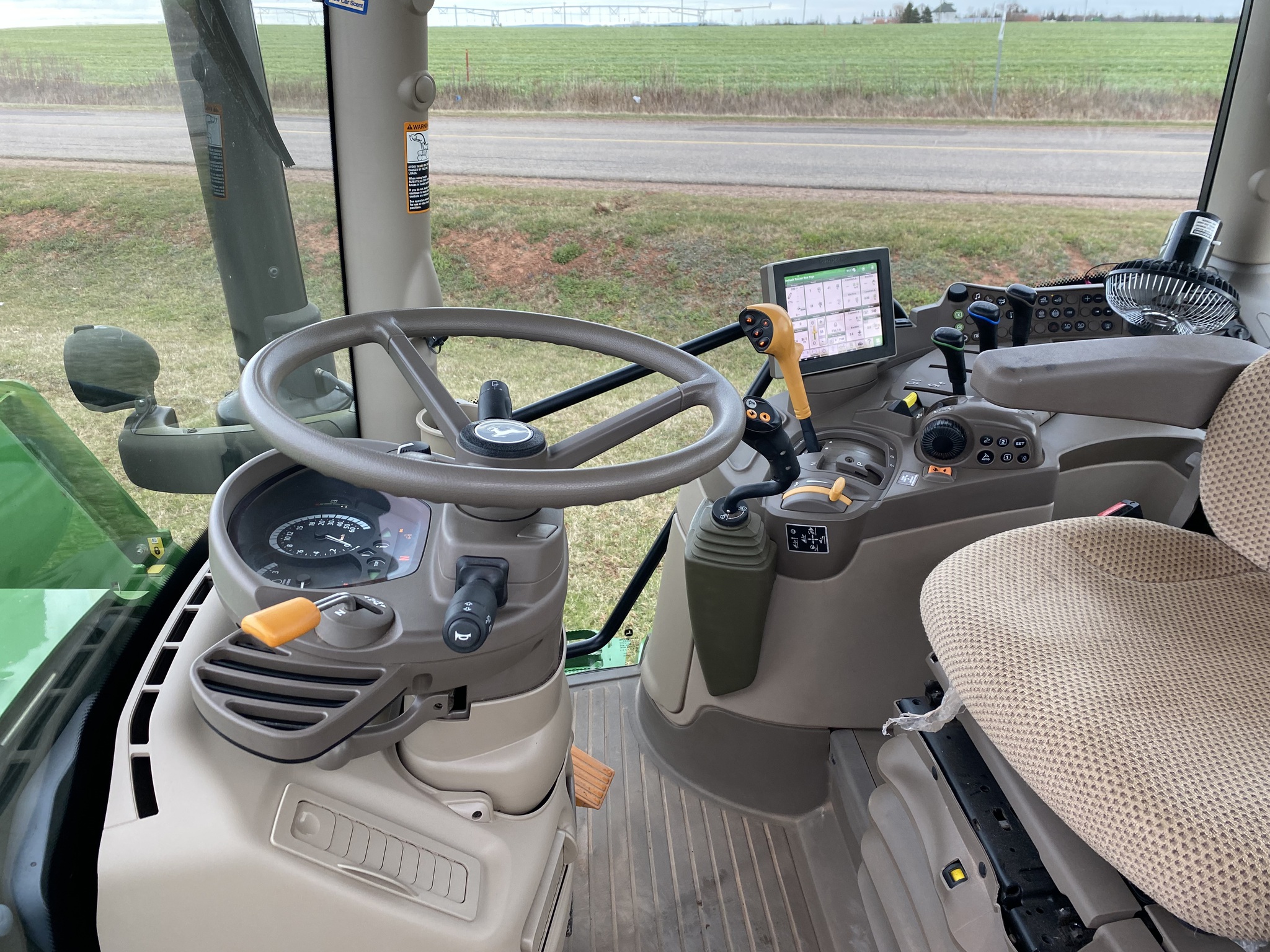 2021 John Deere 6130R Image 11