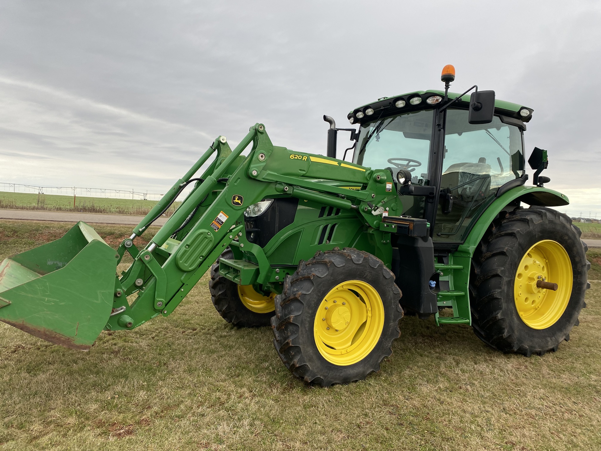 2021 John Deere 6130R Image 2