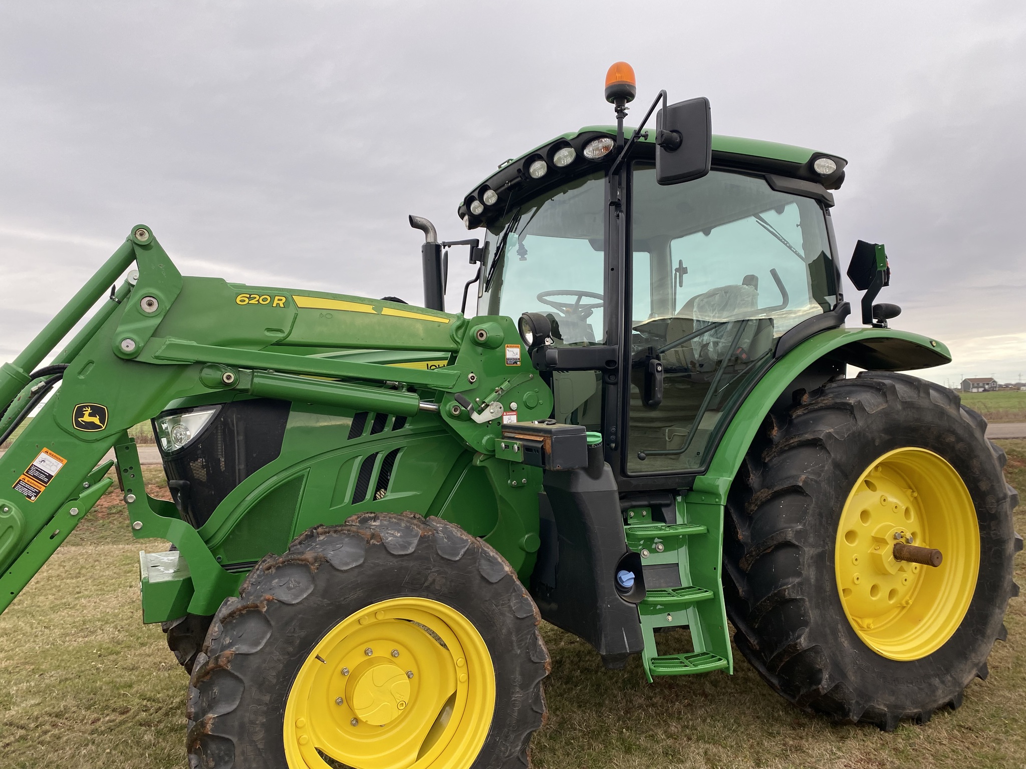 2021 John Deere 6130R Image 3