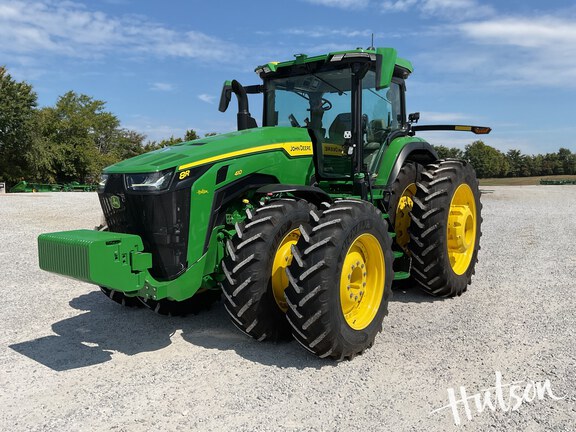 Photo of 2024 John Deere 8R 410