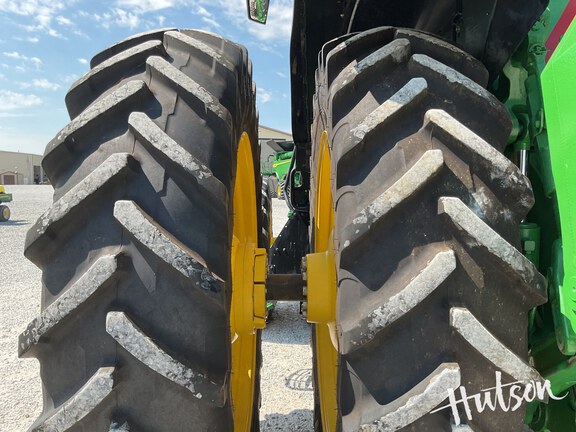 Photo of 2024 John Deere 8R 410