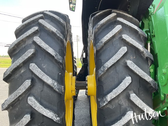 Photo of 2024 John Deere 8R 410