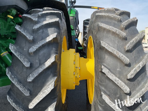 Photo of 2024 John Deere 8R 410