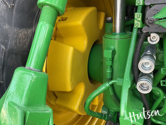 Photo of 2024 John Deere 8R 410