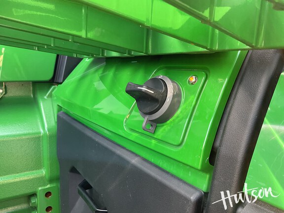 Photo of 2024 John Deere 8R 410