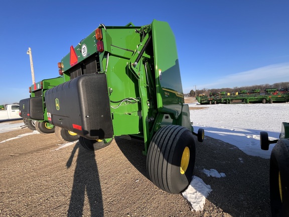2024 John Deere 561R - Photo5