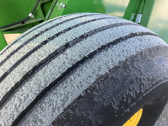 2024 John Deere 561R - Photo13