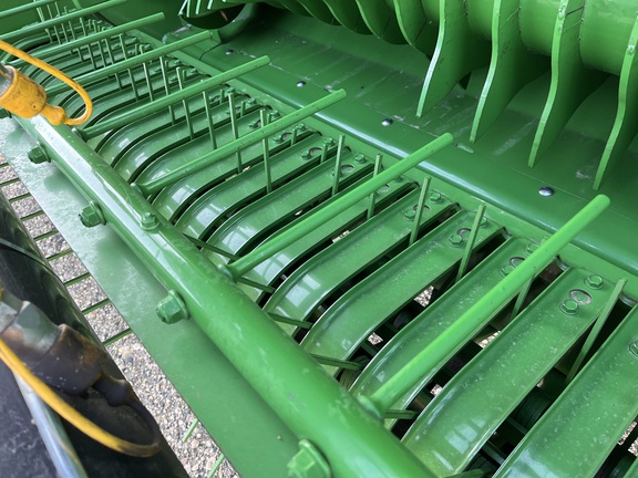 2024 John Deere 561R - Photo24