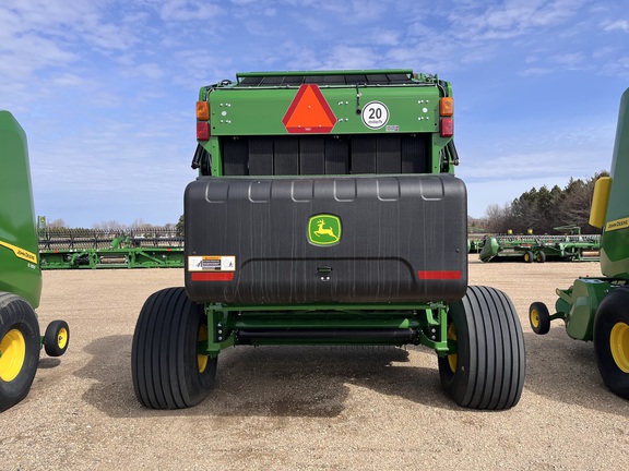 2024 John Deere 561R - Photo6