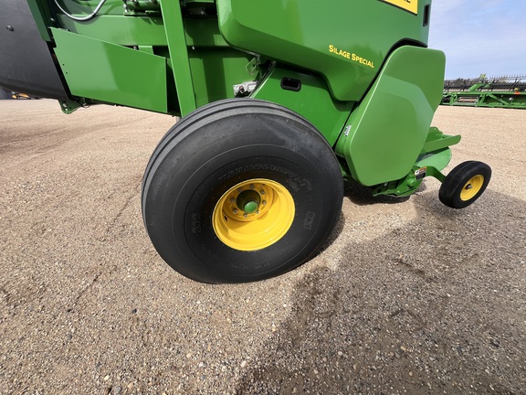 2024 John Deere 561R - Photo11