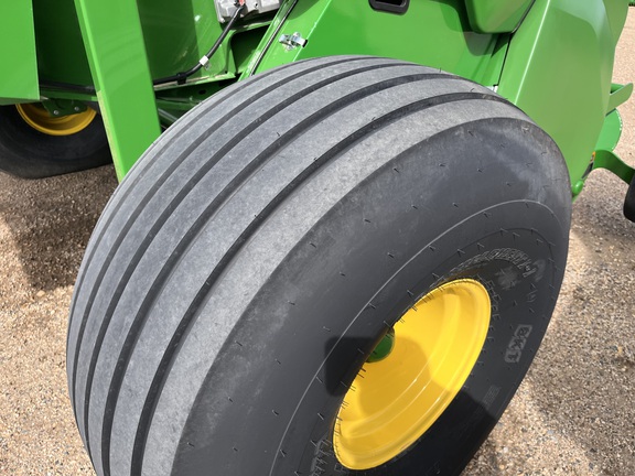 2024 John Deere 561R - Photo13