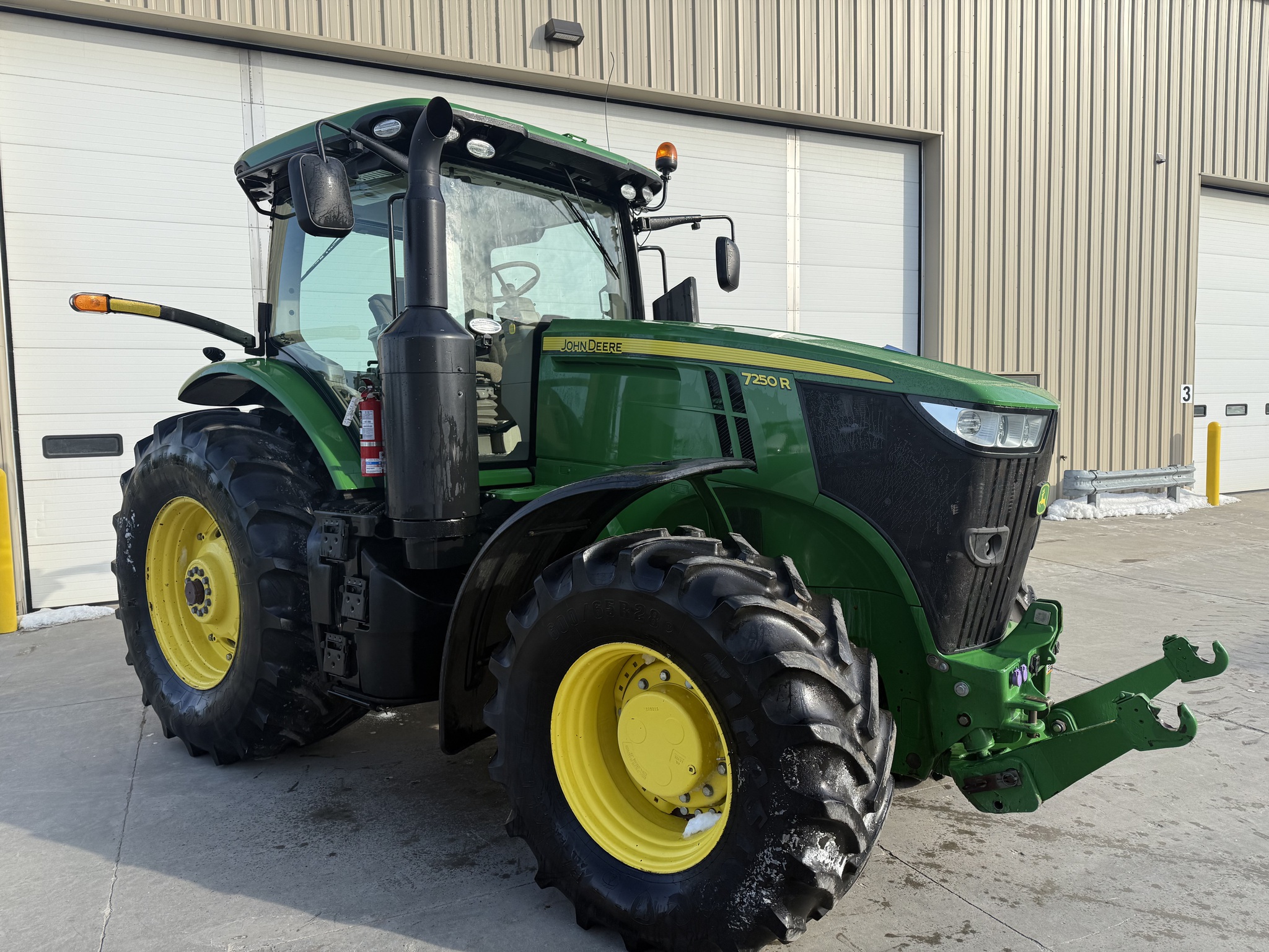 2015 John Deere 7250R Image 1