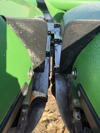 2011 John Deere 608C - Photo14