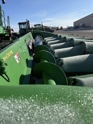 2011 John Deere 608C - Photo3