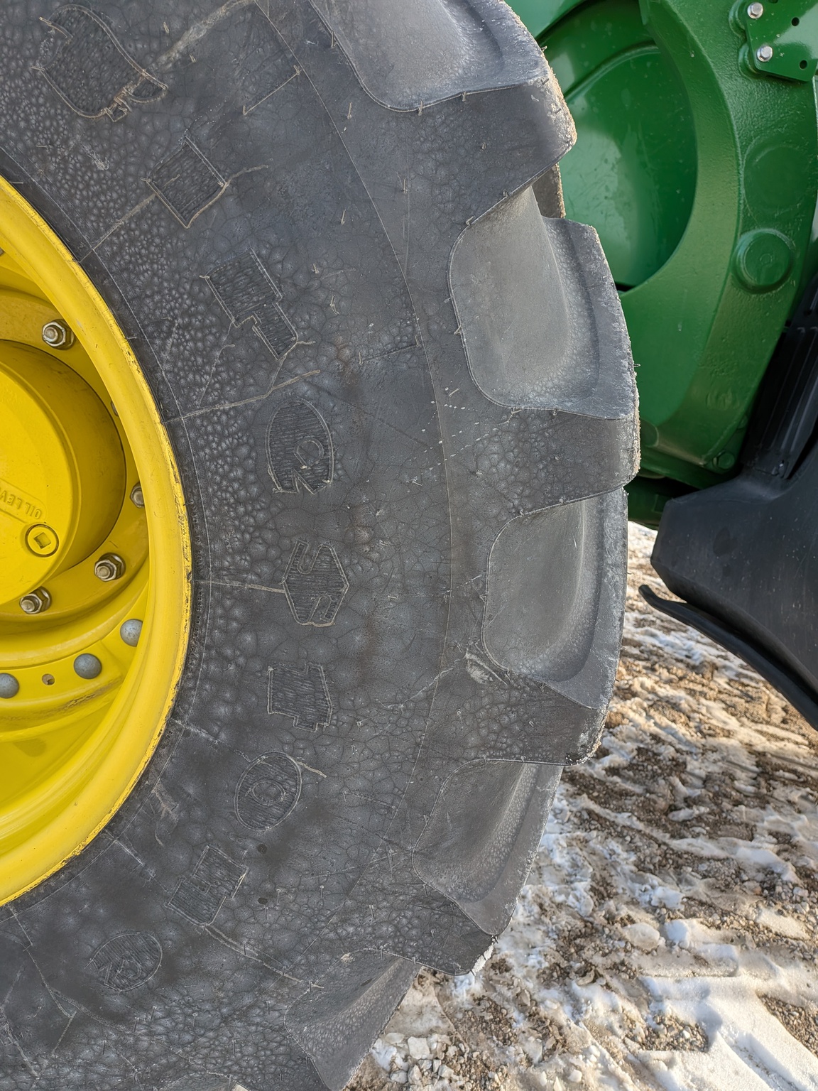  2025 John Deere 6M 145 at Heritage Tractor in Galesburg, IL