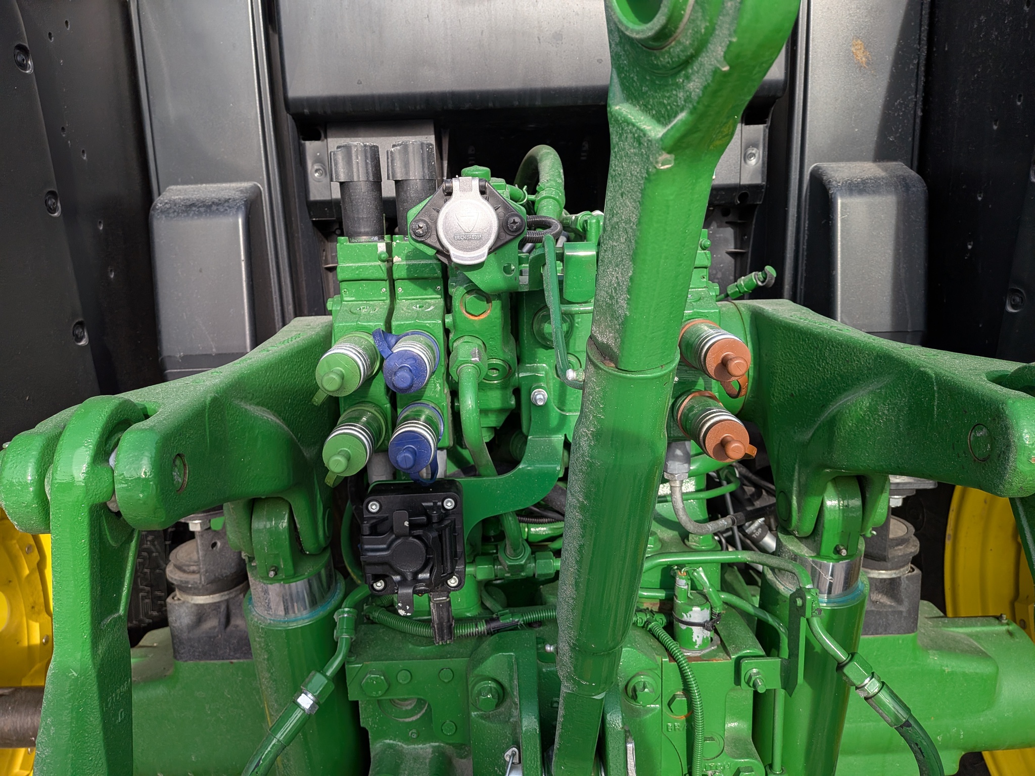  2025 John Deere 6M 145 at Heritage Tractor in Galesburg, IL