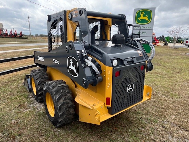 2024 John Deere 320G Image 3