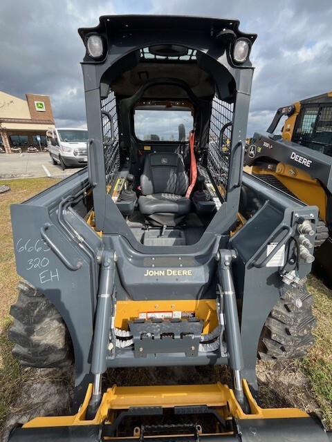 2024 John Deere 320G Image 5