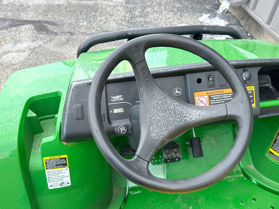 2024 John-Deere TX 4X2