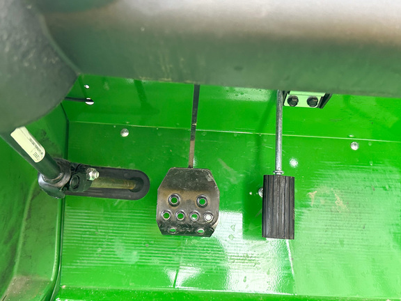 2024 John-Deere TX 4X2