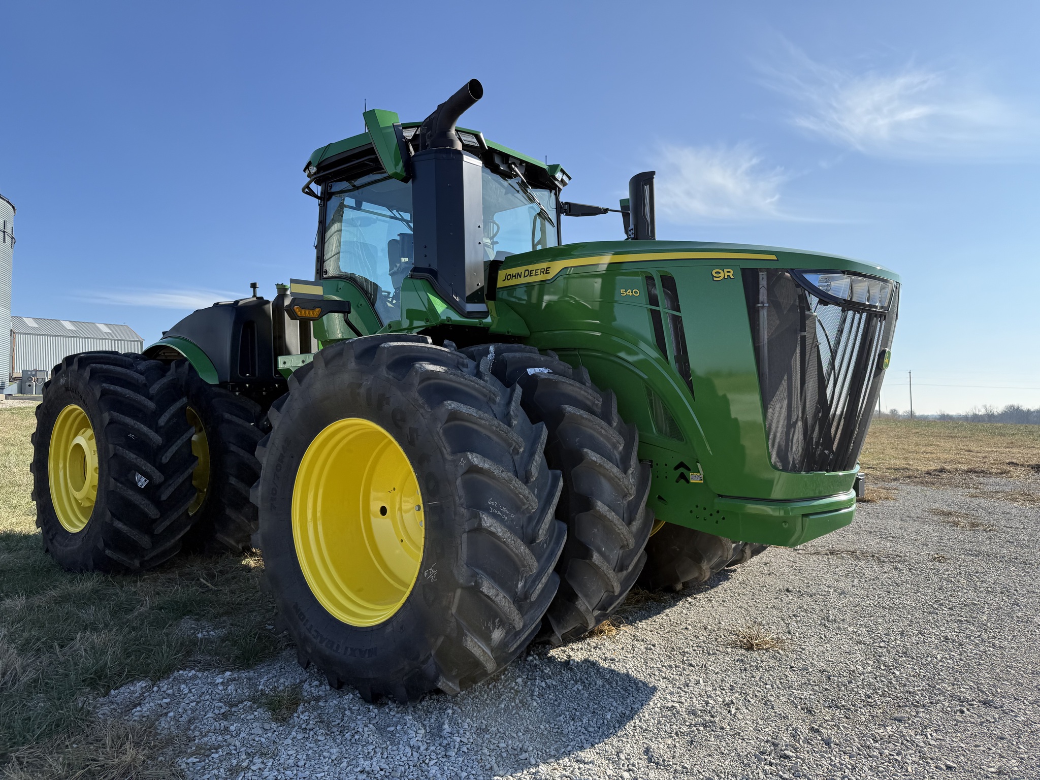  2025 John Deere 9R 540 at Heritage Tractor in Nevada, MO